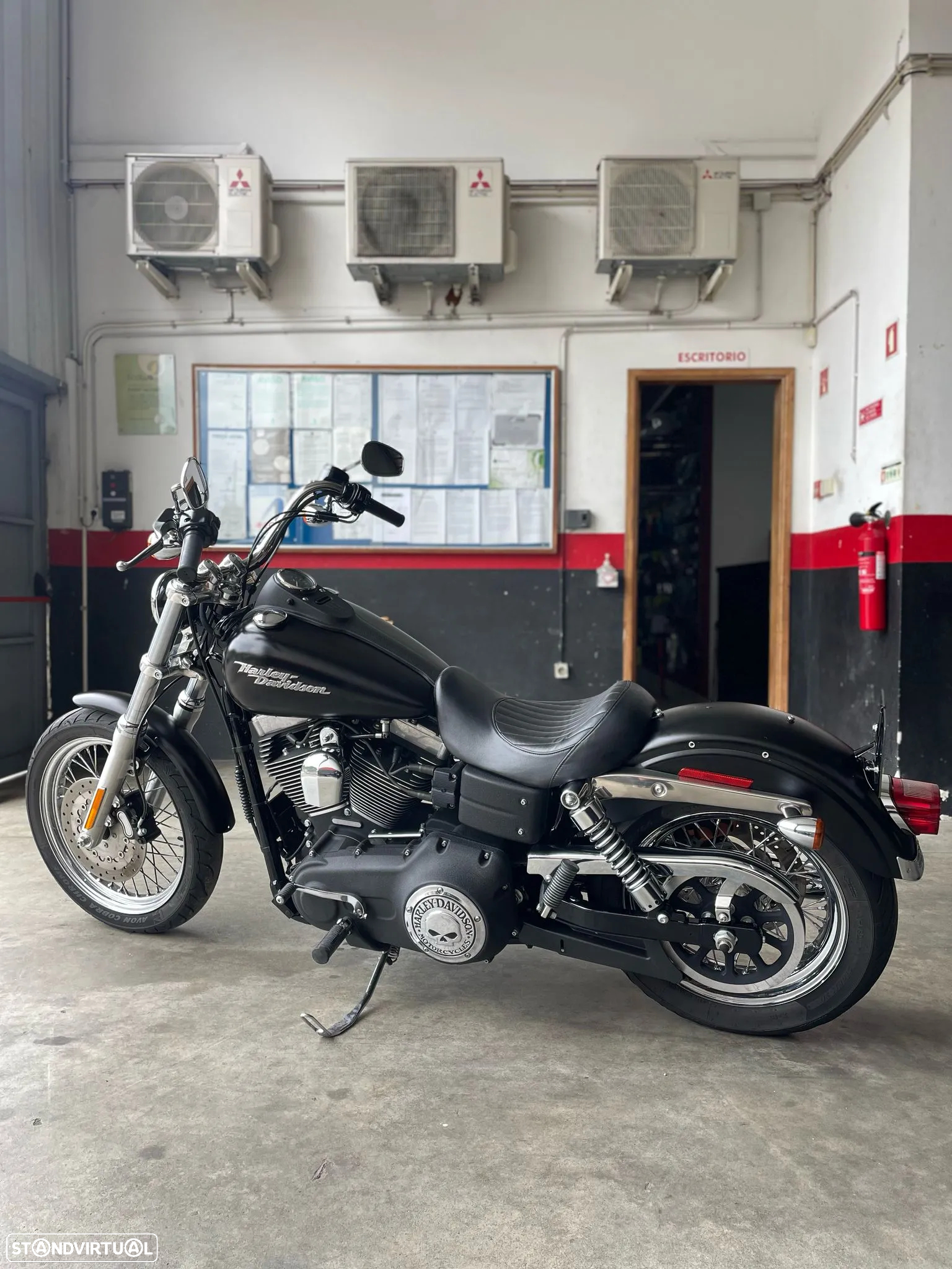 Harley-Davidson Dyna Street Bob - 8