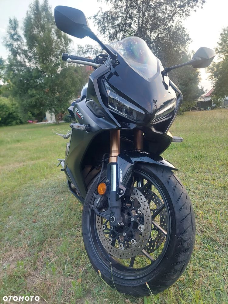 Honda CBR - 1
