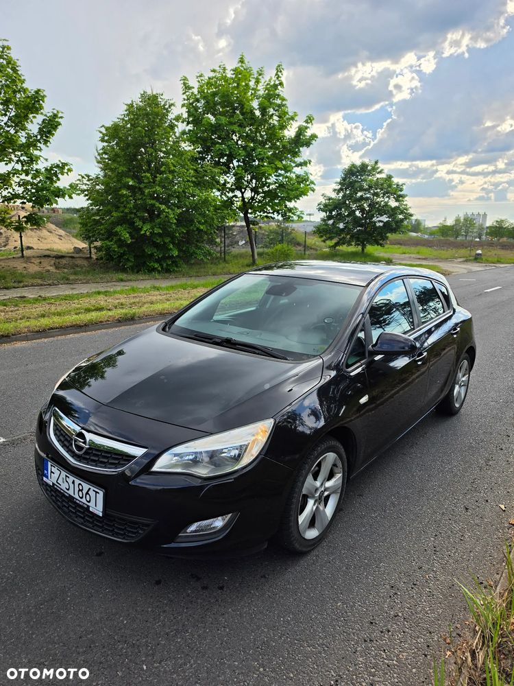 Opel Astra 1.4 Turbo - 1