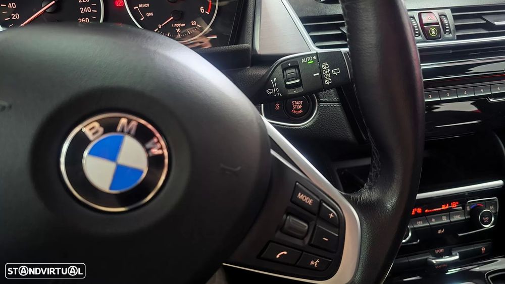 BMW 216 Active Tourer d Line Sport - 27