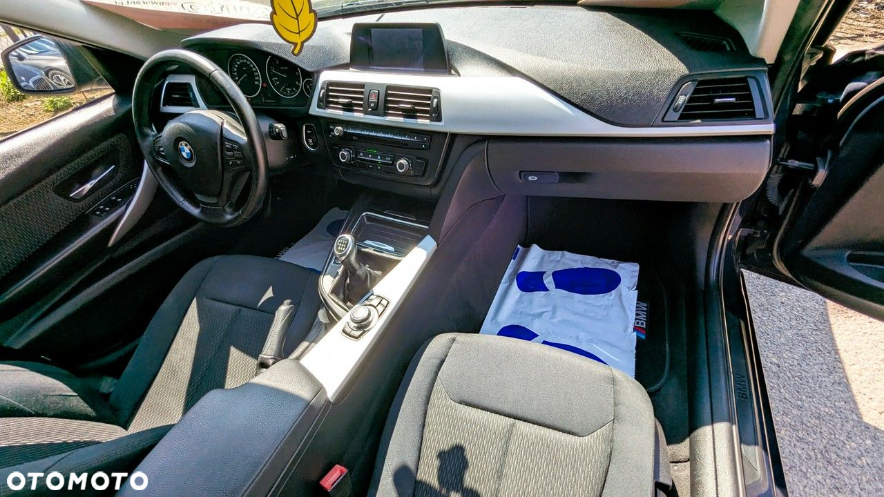 BMW Seria 3 - 17