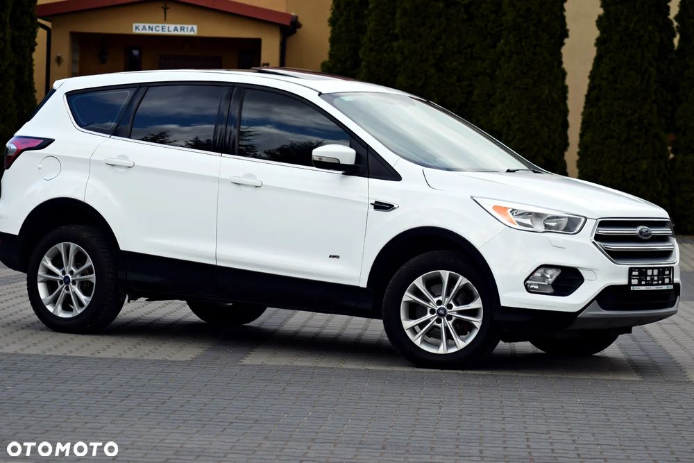Ford Kuga 1.5 EcoBoost 4x4 Titanium - 22