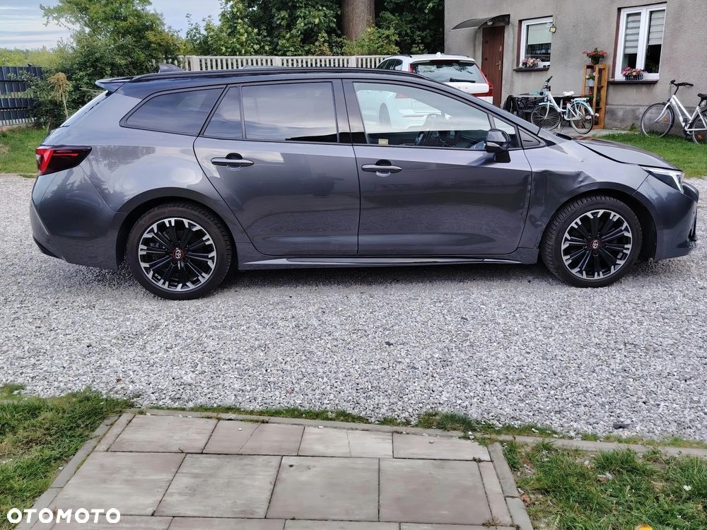 Toyota Corolla 2.0 Hybrid GR Sport Dynamic - 6
