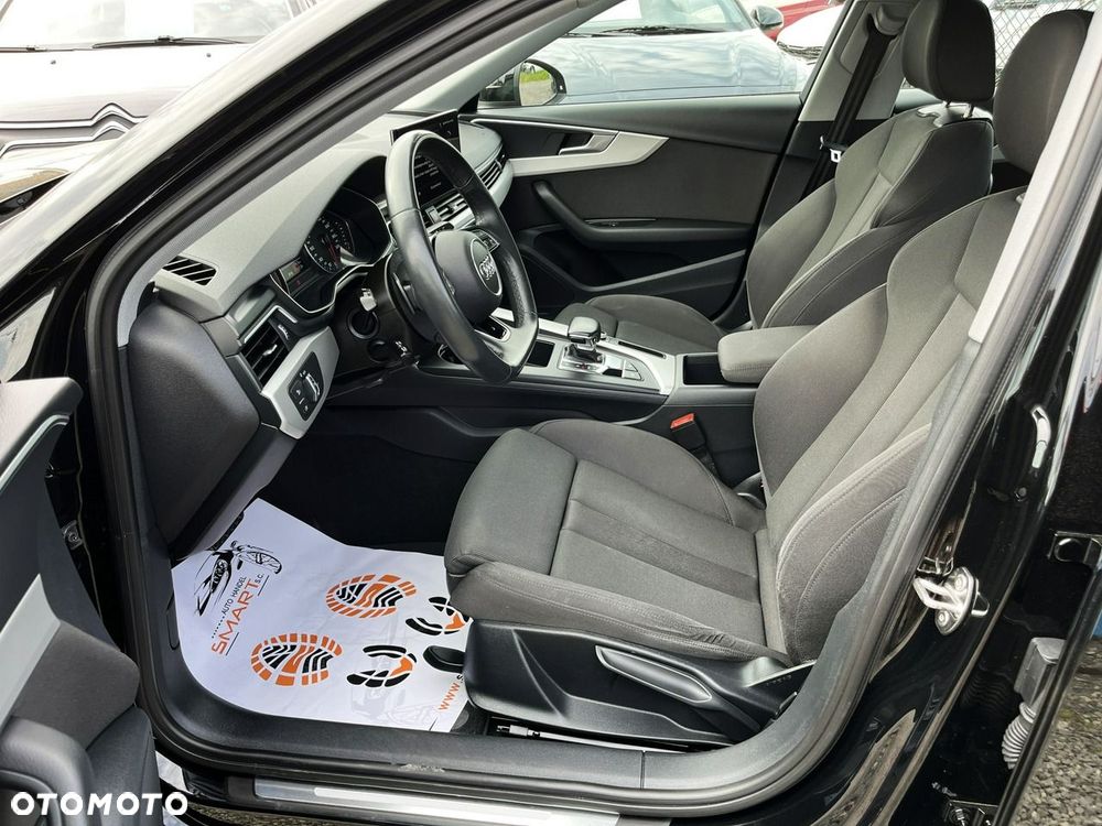 Audi A4 Limousine - 32
