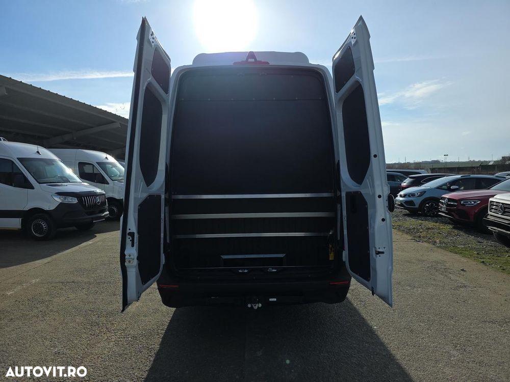 Mercedes-Benz Sprinter 517 - 9