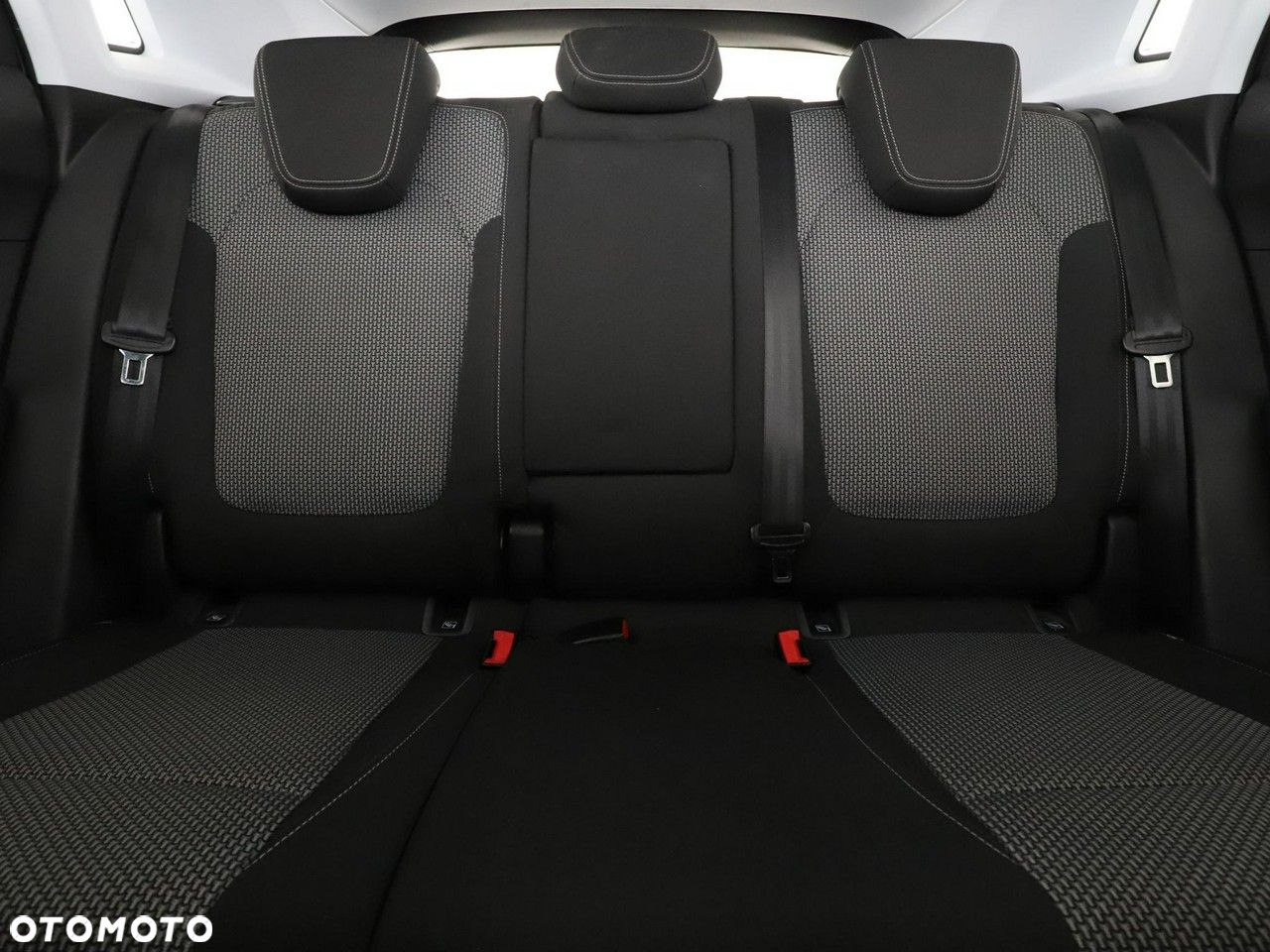 Opel Grandland X 1.6 D Start/Stop Business Edition - 17