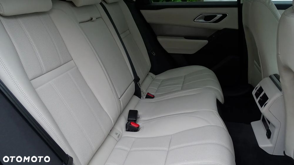 Land Rover Range Rover Velar D200 S - 11