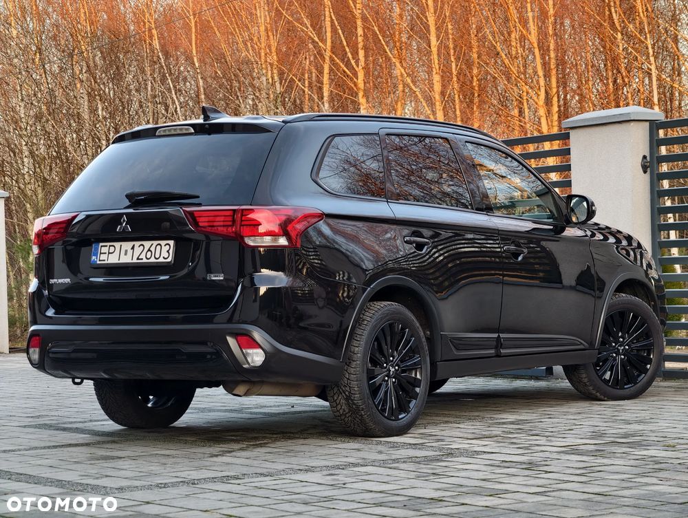 Mitsubishi Outlander 2.4 4WD CVT Intense - 38