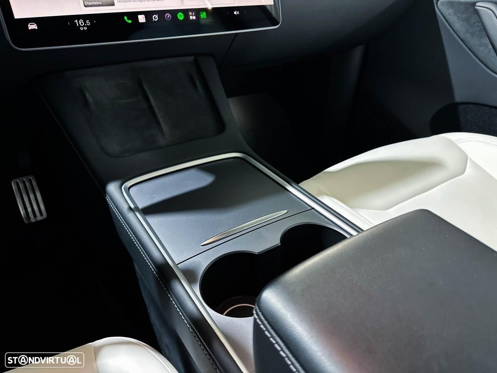 Tesla Model Y Performance Dual Motor AWD - 47