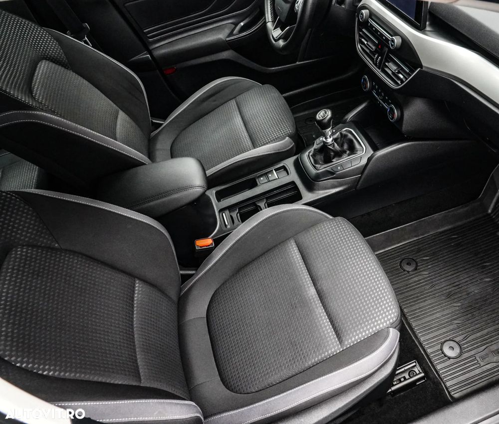 Ford Focus 1.5 EcoBlue Titanium Business - 12