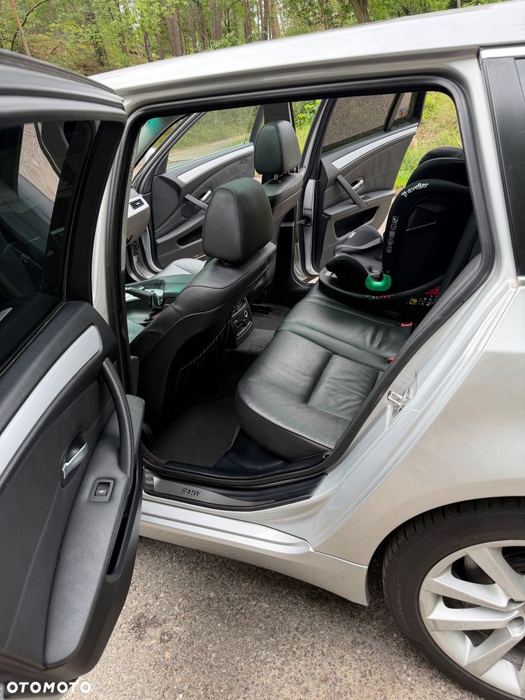BMW Seria 5 530d xDrive - 16