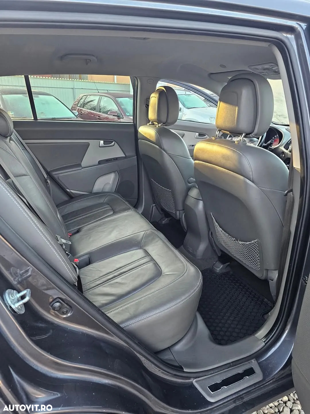 Kia Sportage 2.0 CRDI 4WD Fifa World Cup Edition - 11