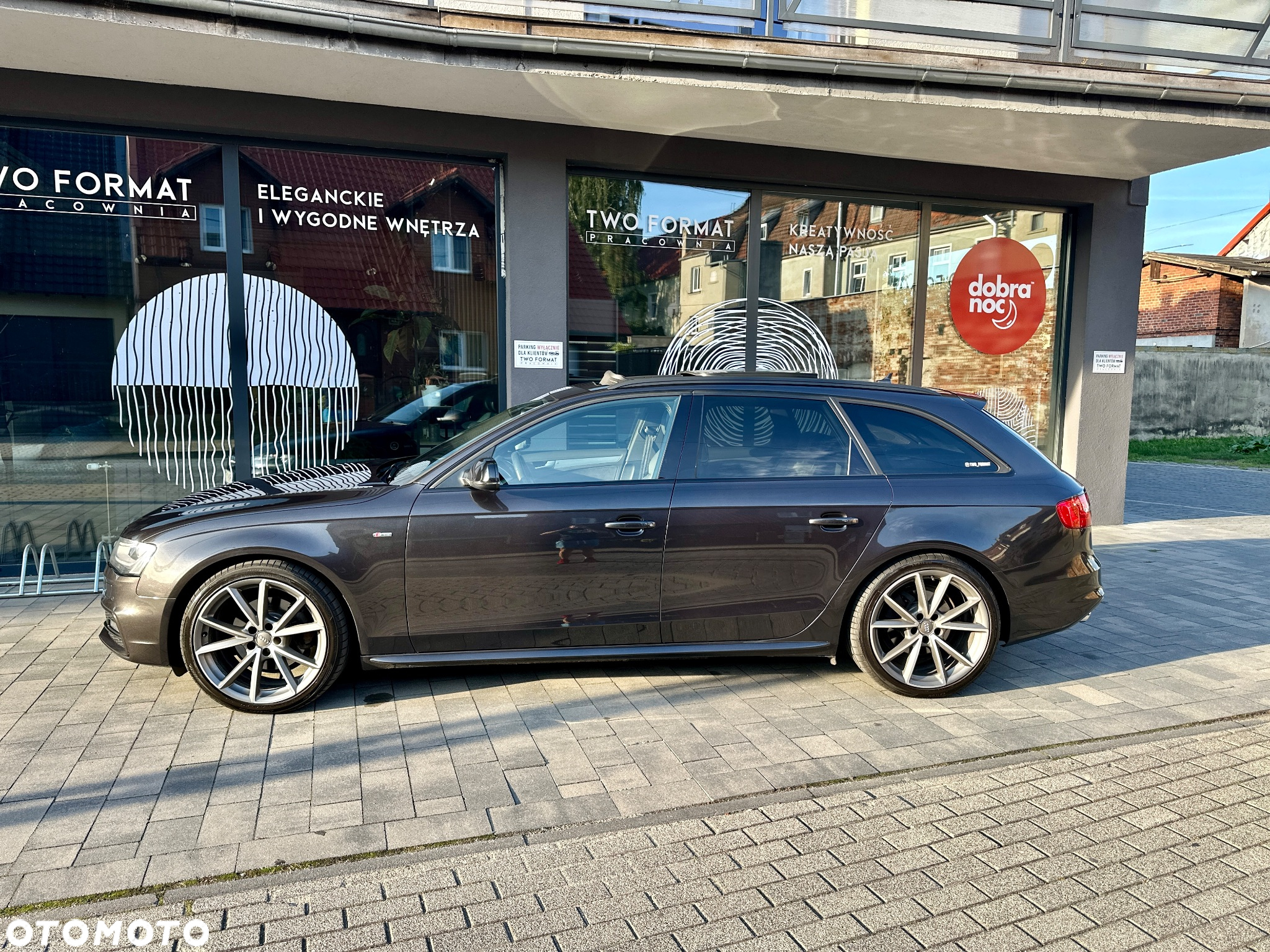 Audi A4 Avant 2.0 TDI DPF clean diesel quattro S tronic S line Sportpaket - 5