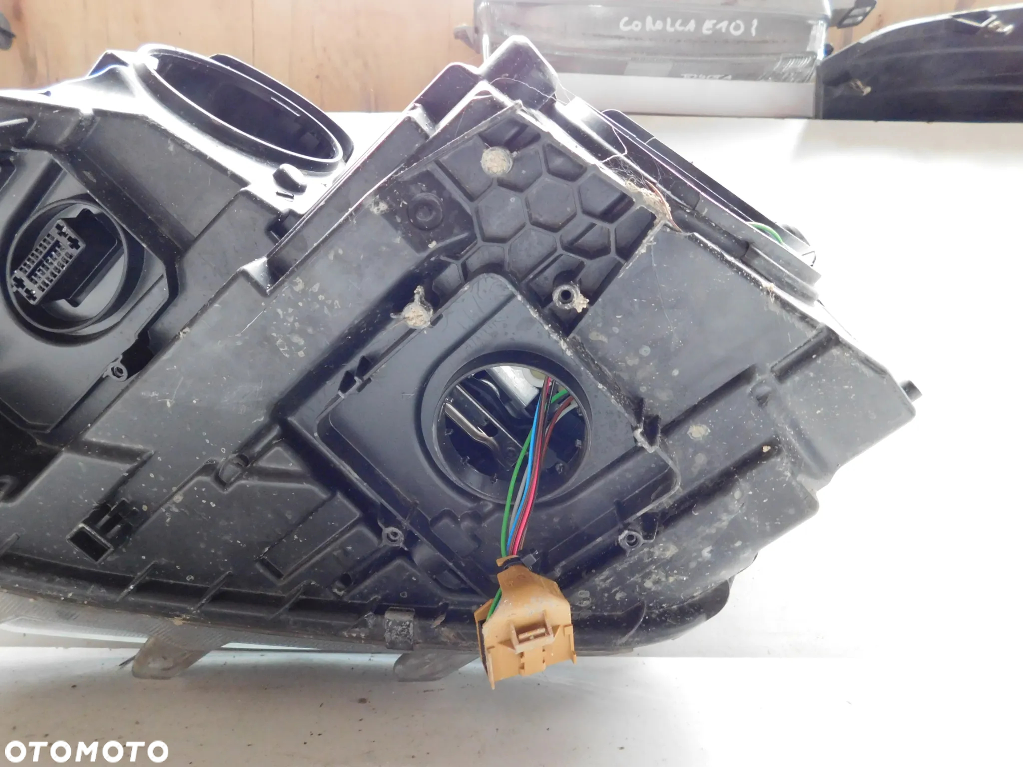 lampa prawa przód SKODA OCTAVIA III XENON SKRĘTNY EUROPA - 14