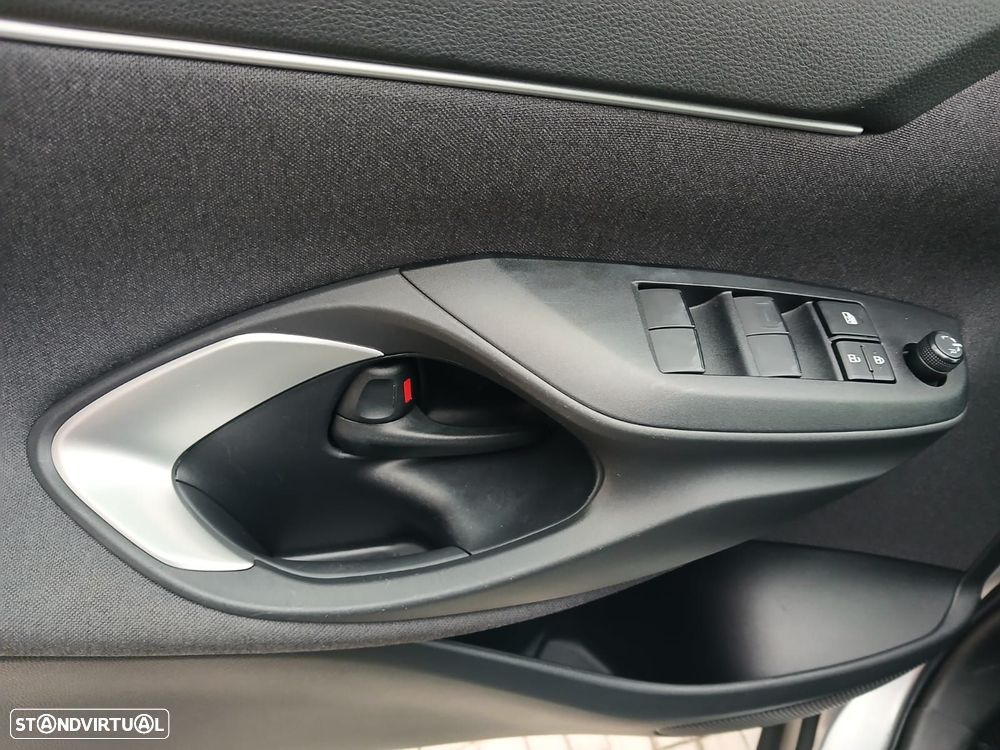 Toyota Yaris Cross 1.5 HDF Comfort Plus - 14