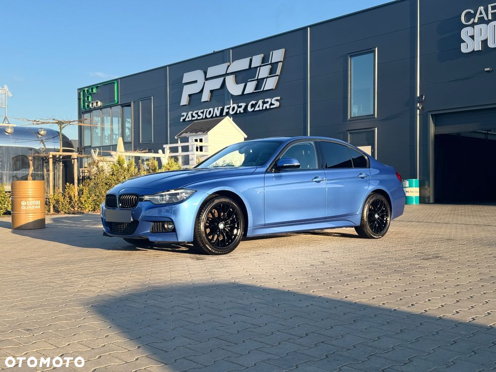 BMW Seria 3 330i xDrive M Sport Shadow - 19