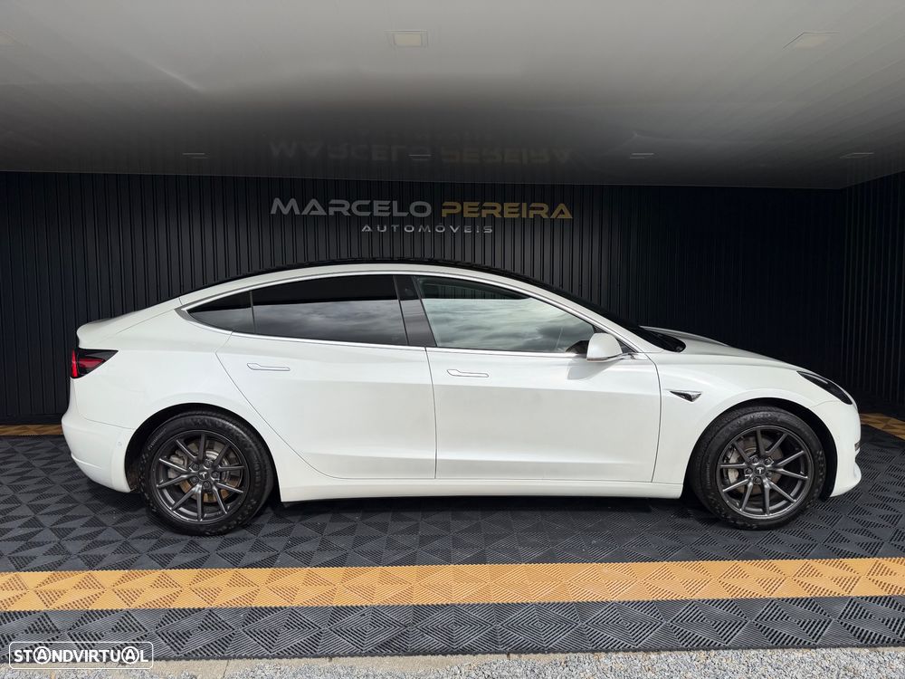 Tesla Model 3 Long-Range RWD - 6