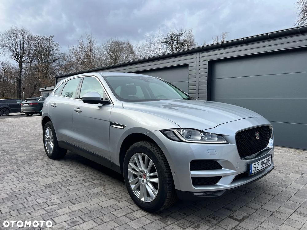 Jaguar F-Pace 20d AWD Pure - 6
