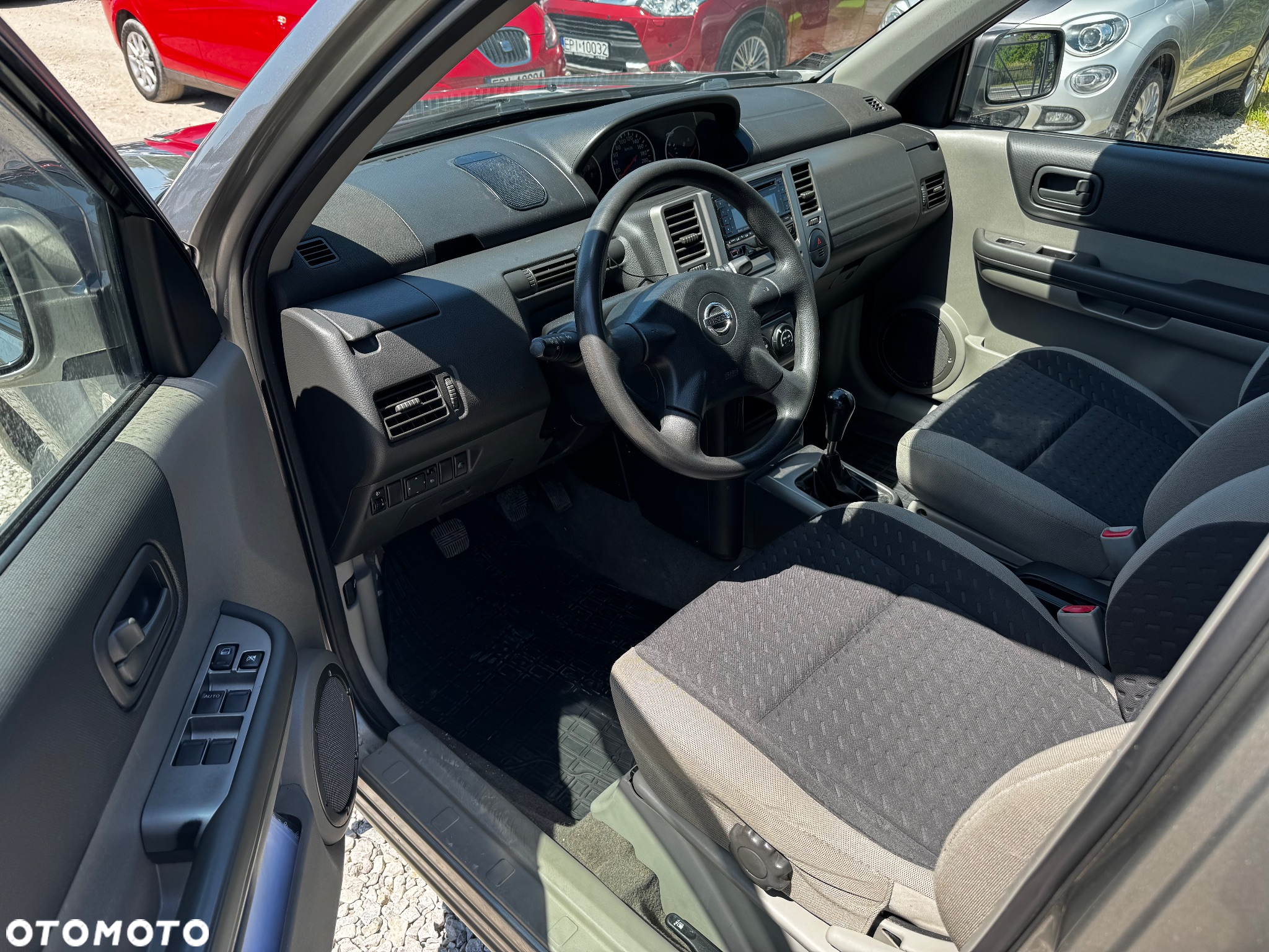 Nissan X-Trail 2.0 Comfort - 23