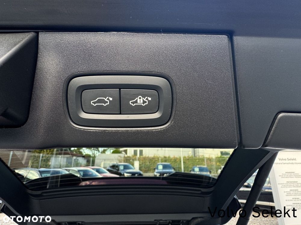 Volvo V90 T8 AWD Plug-In Hybrid Ultra Bright - 30