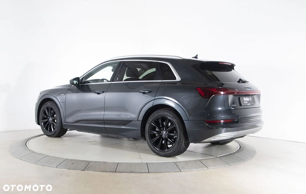 Audi e-tron - 20