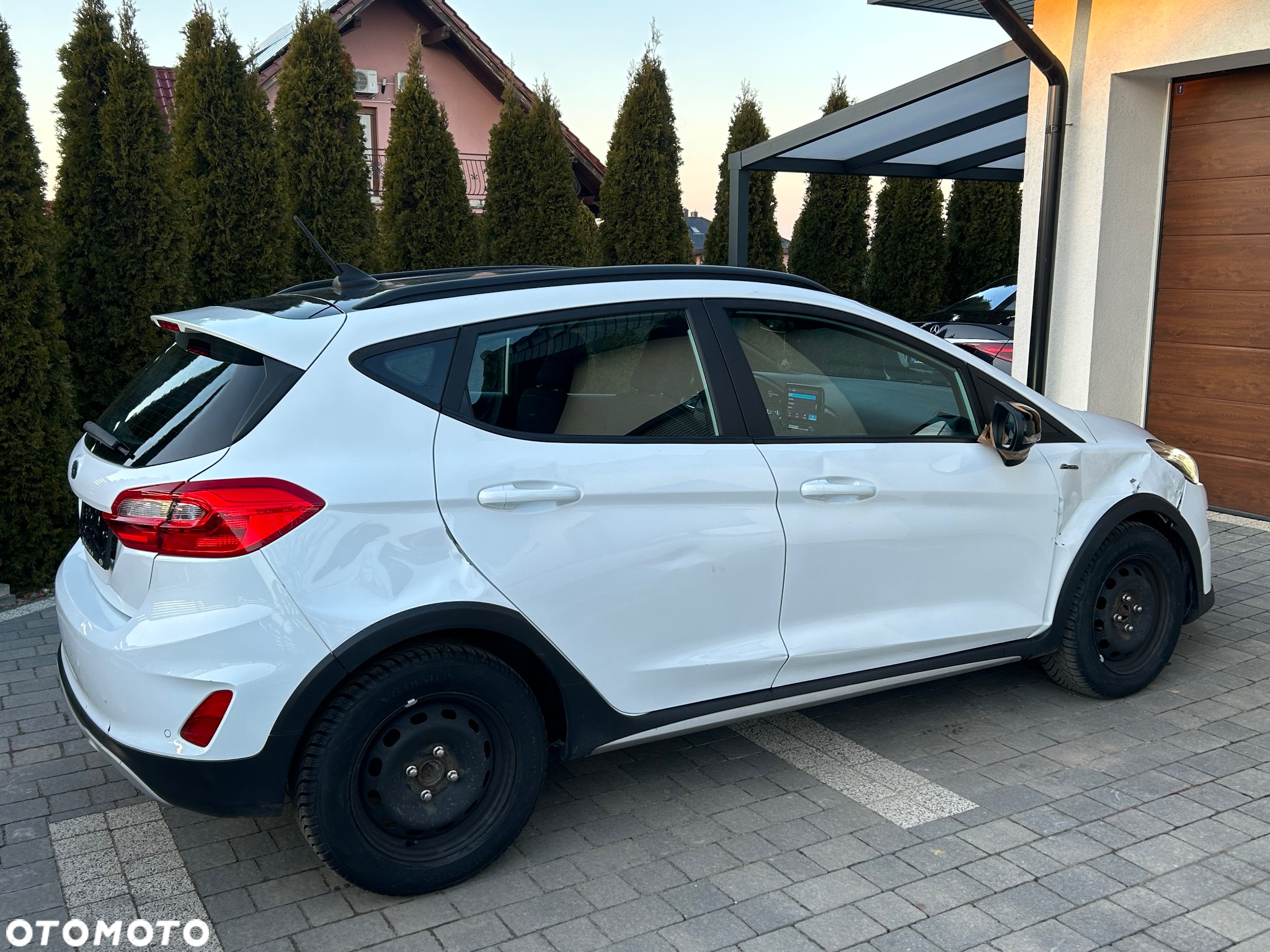 Ford Fiesta 1.0 EcoBoost S&S ACTIVE - 4