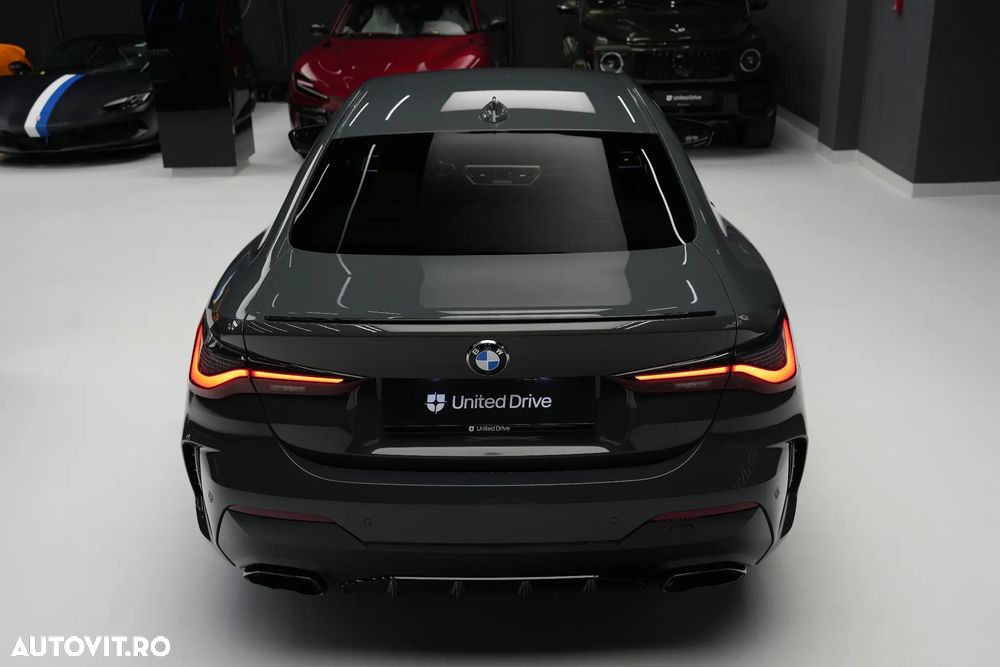 BMW M4 M440i xDrive AT MHEV - 25