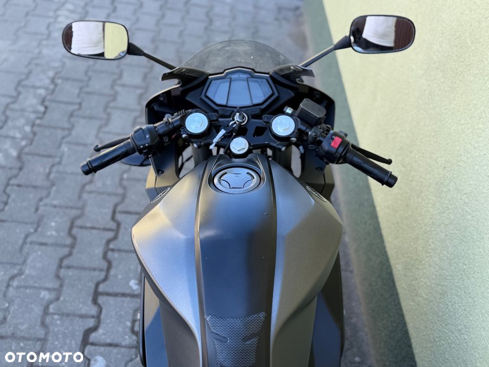 Yamaha YZF - 34