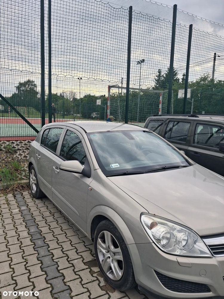 Opel Astra 1.4 Selection - 2