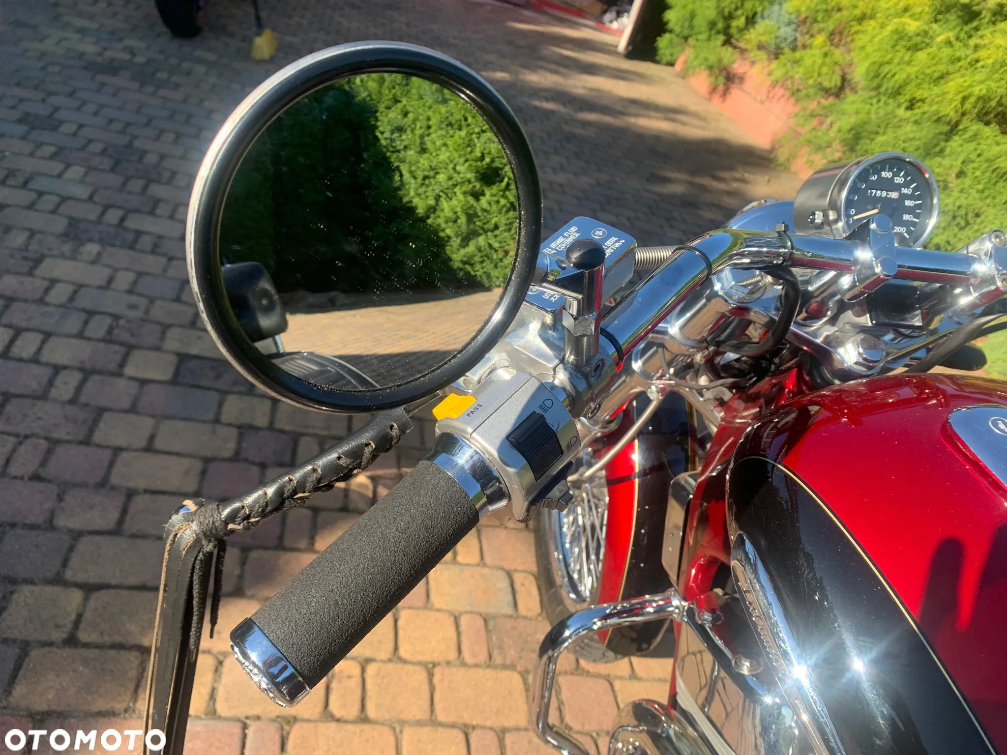 Suzuki Intruder - 10