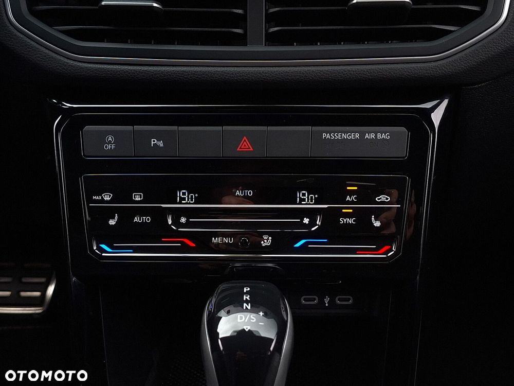 Volkswagen T-Cross 1.5 TSI ACT R-Line Plus DSG - 24