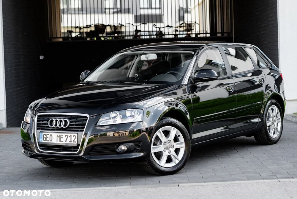 Audi A3 Sportback 1.6 Ambiente - 5