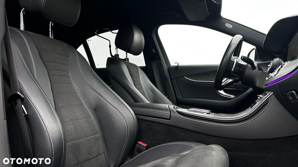 Mercedes-Benz Klasa E 220 d 4-Matic AMG - 25