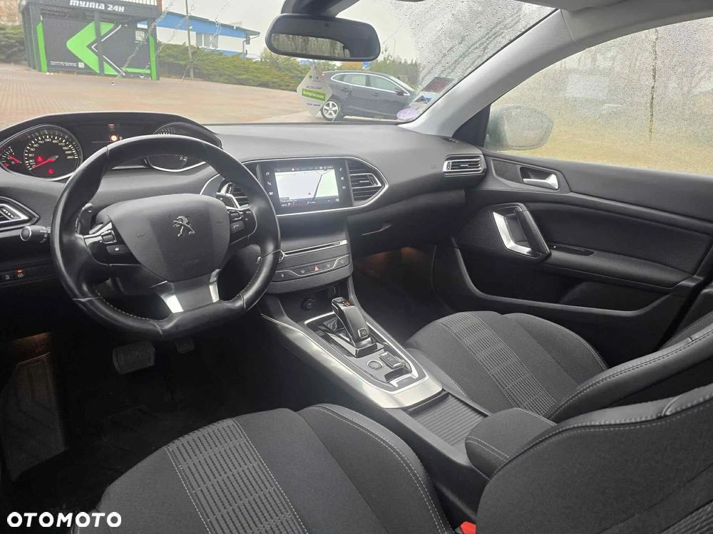 Peugeot 308 - 13