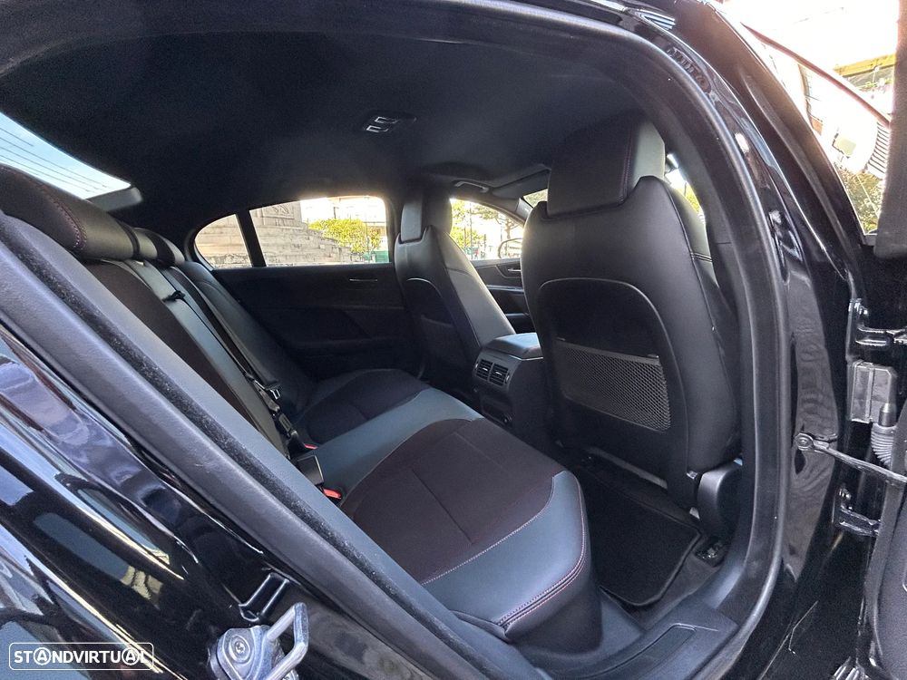Jaguar XE 2.0 D R-Sport Aut. - 8