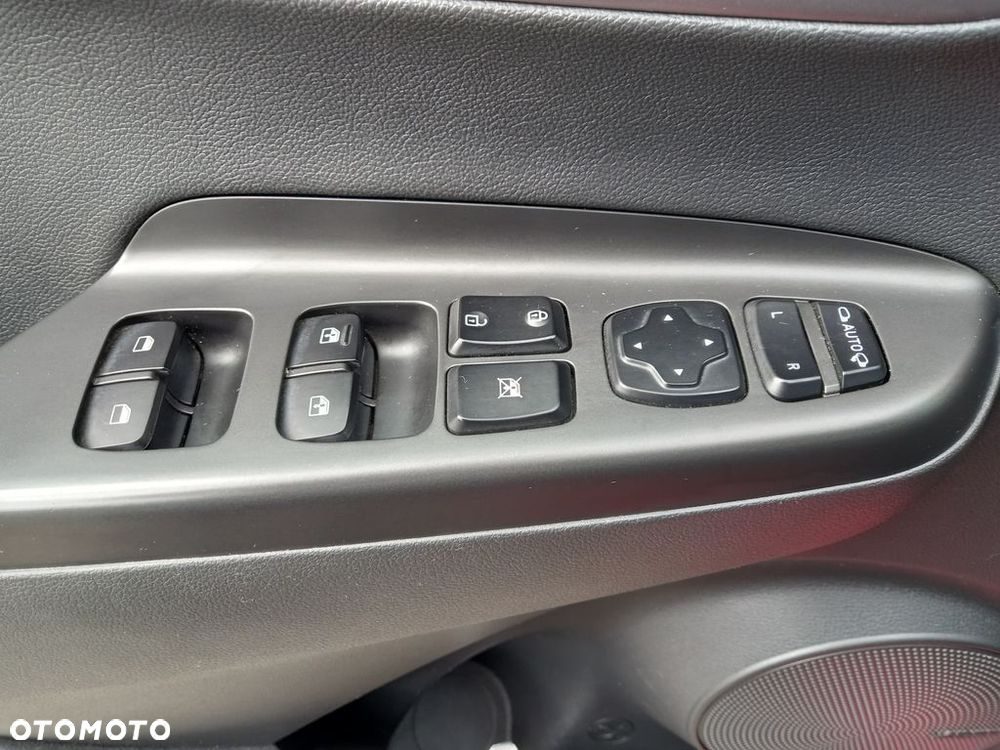 Hyundai Kona 64kWh Platinum - 20