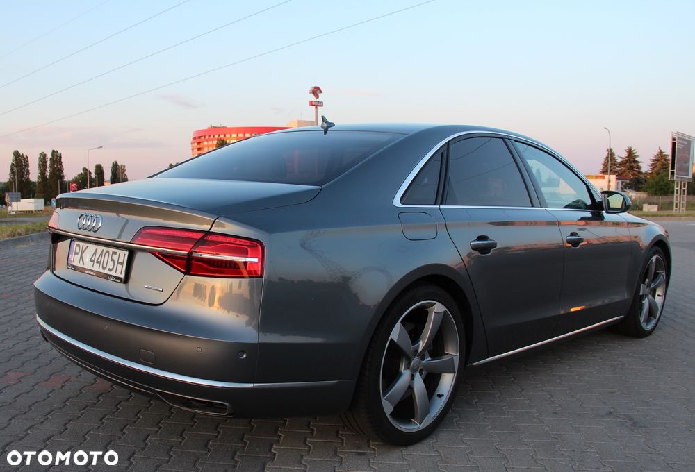 Audi A8 4.2 TDI DPF (clean diesel) quattro tiptronic - 8