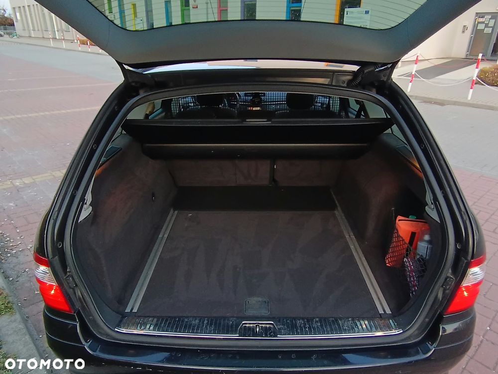 Mercedes-Benz Klasa E 200 Kompressor Automatik Classic - 10