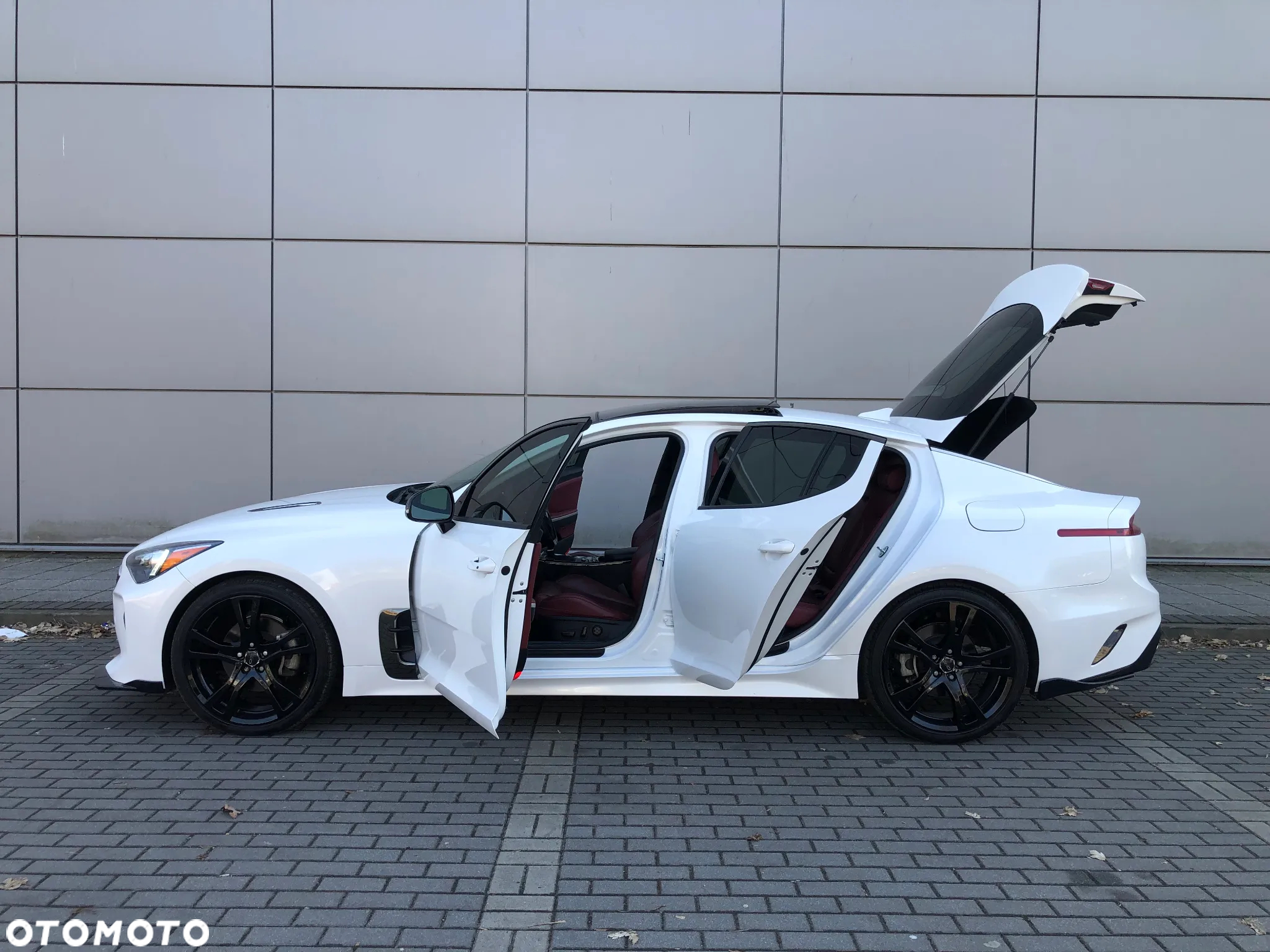 Kia Stinger 2.0 T-GDI GT Line - 29