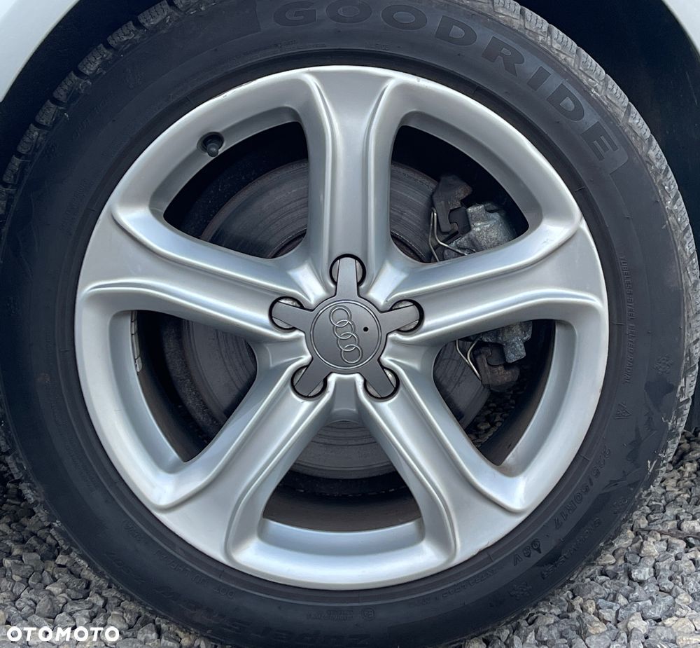 Audi A4 Limousine 2.0 TDI DPF quattro S tronic Attraction - 8