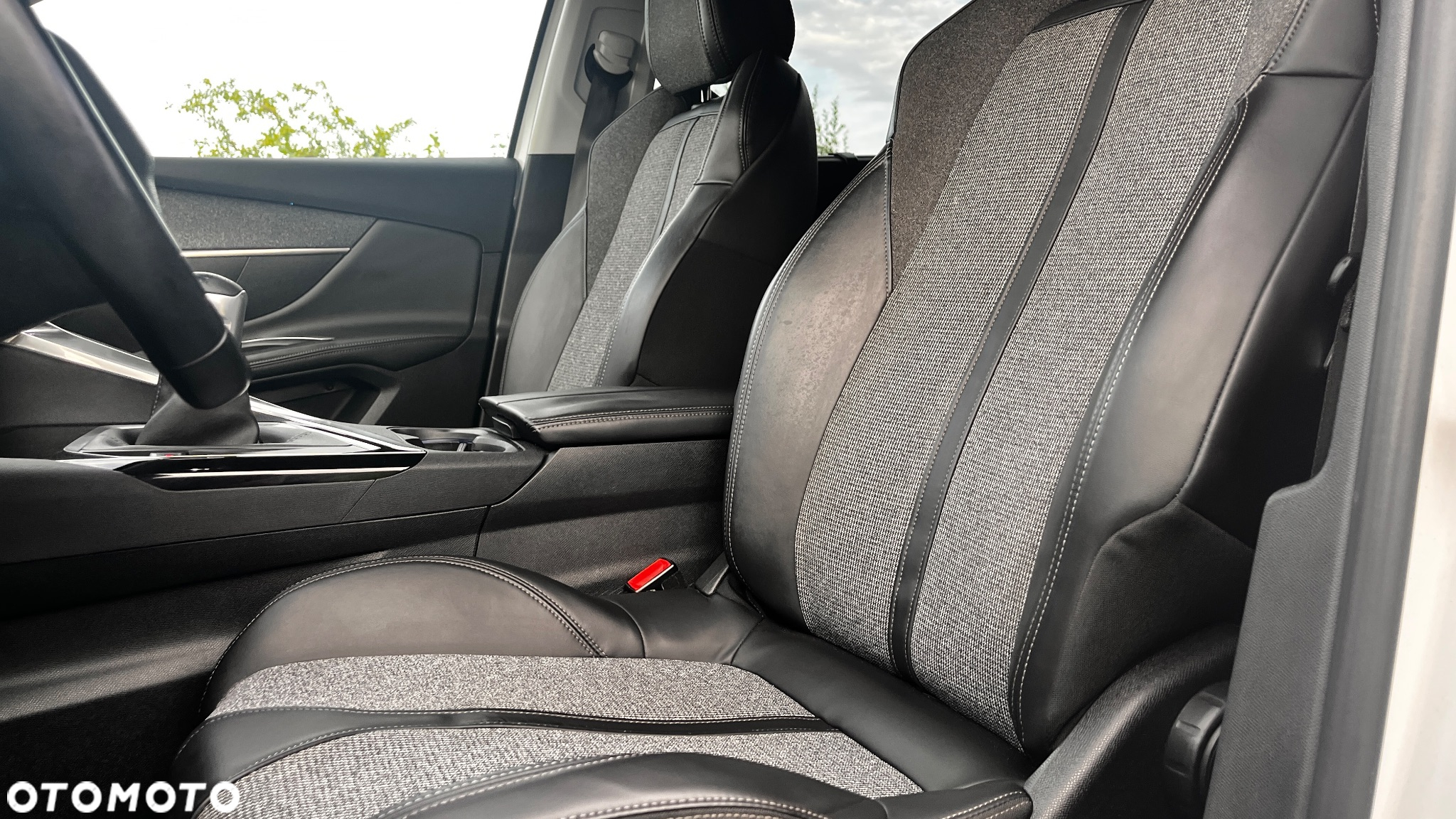 Peugeot 5008 HDI 115 Allure - 29