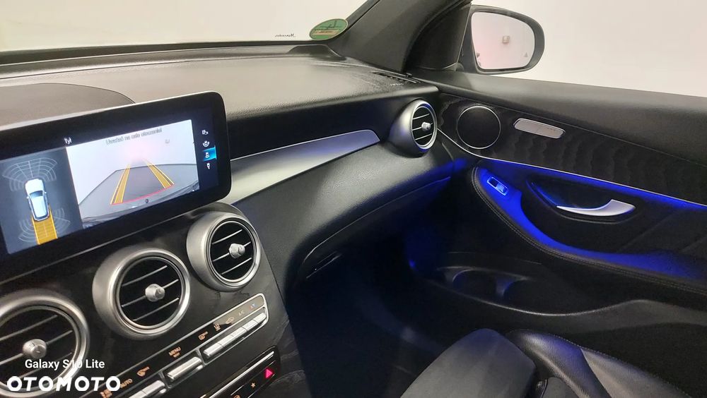 Mercedes-Benz GLC 300 de 4Matic 9G-TRONIC AMG Line Plus - 33