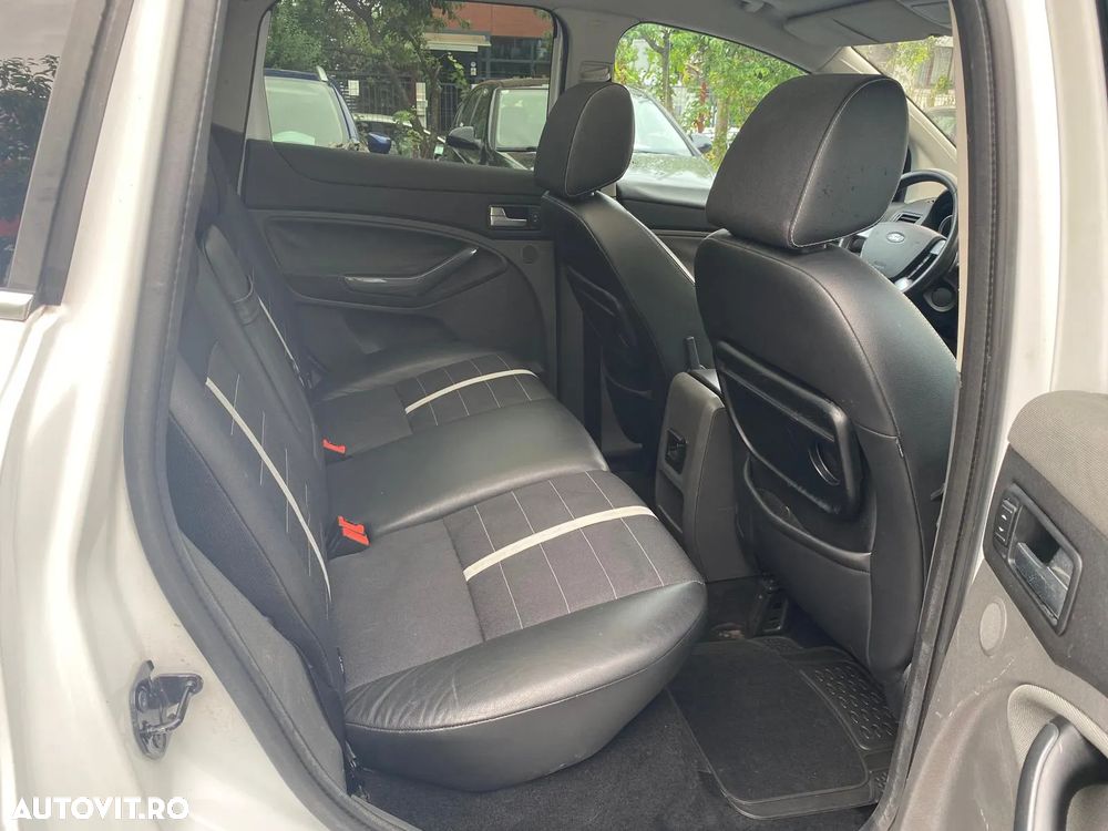 Ford Kuga 2.0L TDCi DPF Titanium - 6
