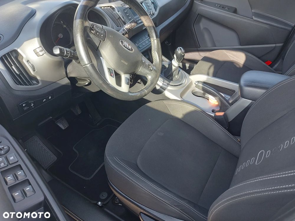 Kia Sportage 1.7 CRDI 2WD Attract - 11