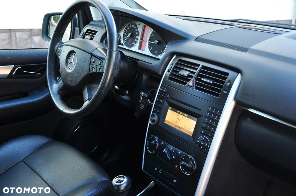 Mercedes-Benz Klasa B 200 Turbo - 32