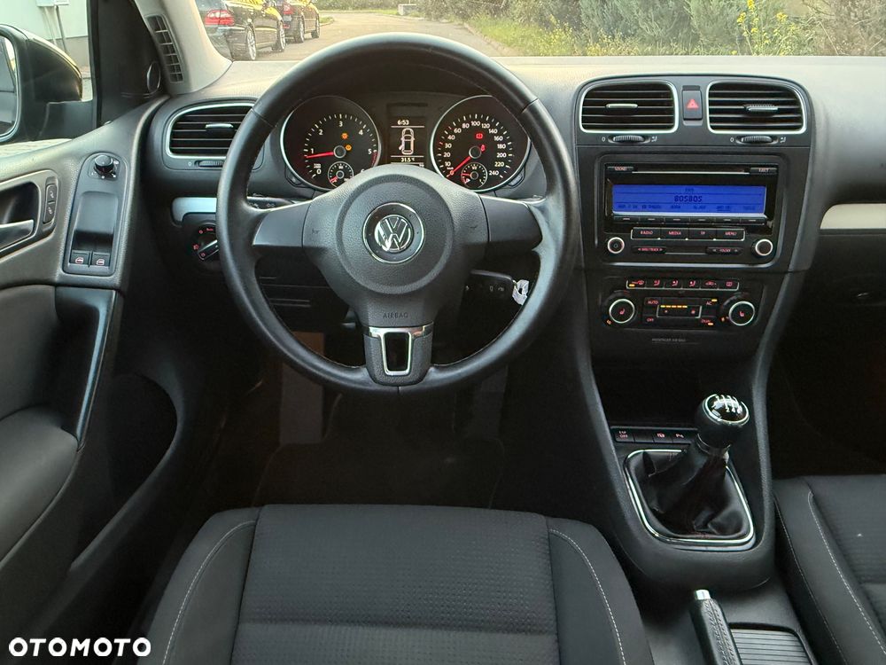 Volkswagen Golf 2.0 TDI DPF BlueMotion Technology Team - 5