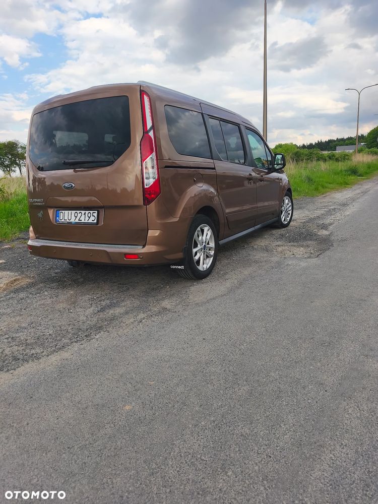 Ford Tourneo Connect Grand - 5