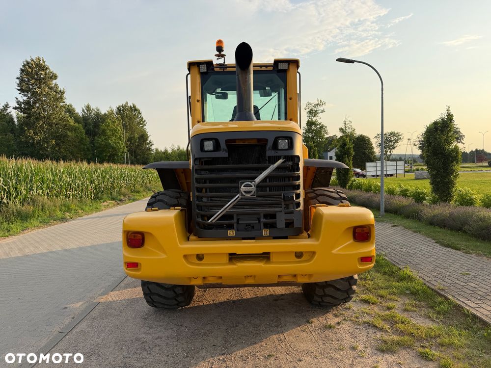 Volvo L90F - 4