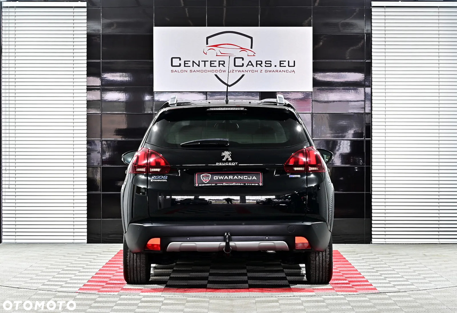 Peugeot 2008 1.2 Pure Tech Allure S&S - 14