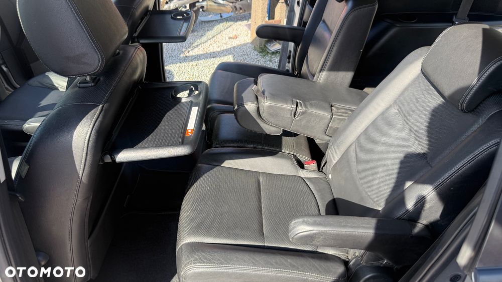 Mazda 5 - 19